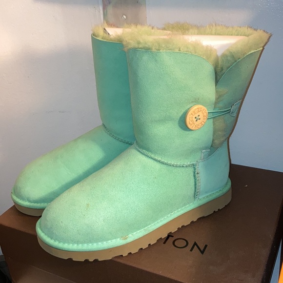 Mint green Uggs - Picture 3 of 4